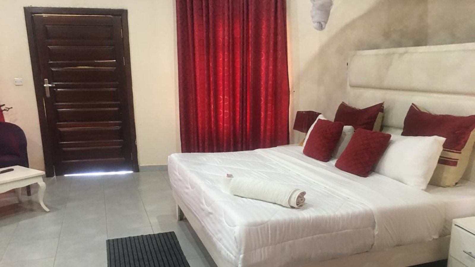 Read more about the article Chalet Gold Room (Nangoma)
